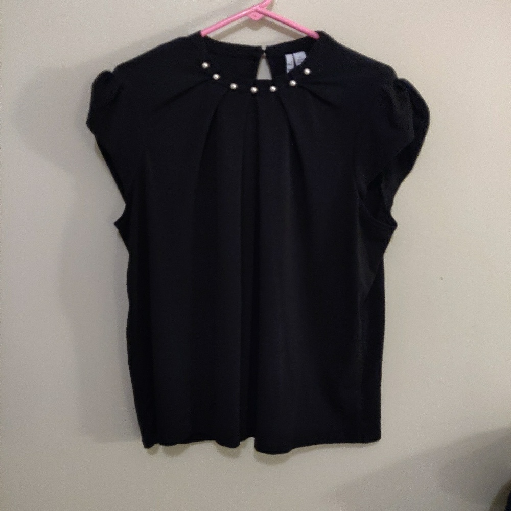 Beautiful Black Blouse Short Sleeves
